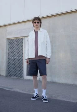 Vans Ua Old Skool Unisex - Trainers - Black 12 Vans Ua Old Skool Unisex - Trainers - Black -Shoe Zone Store 0365ae0aa5db41d492f99febea27d72a