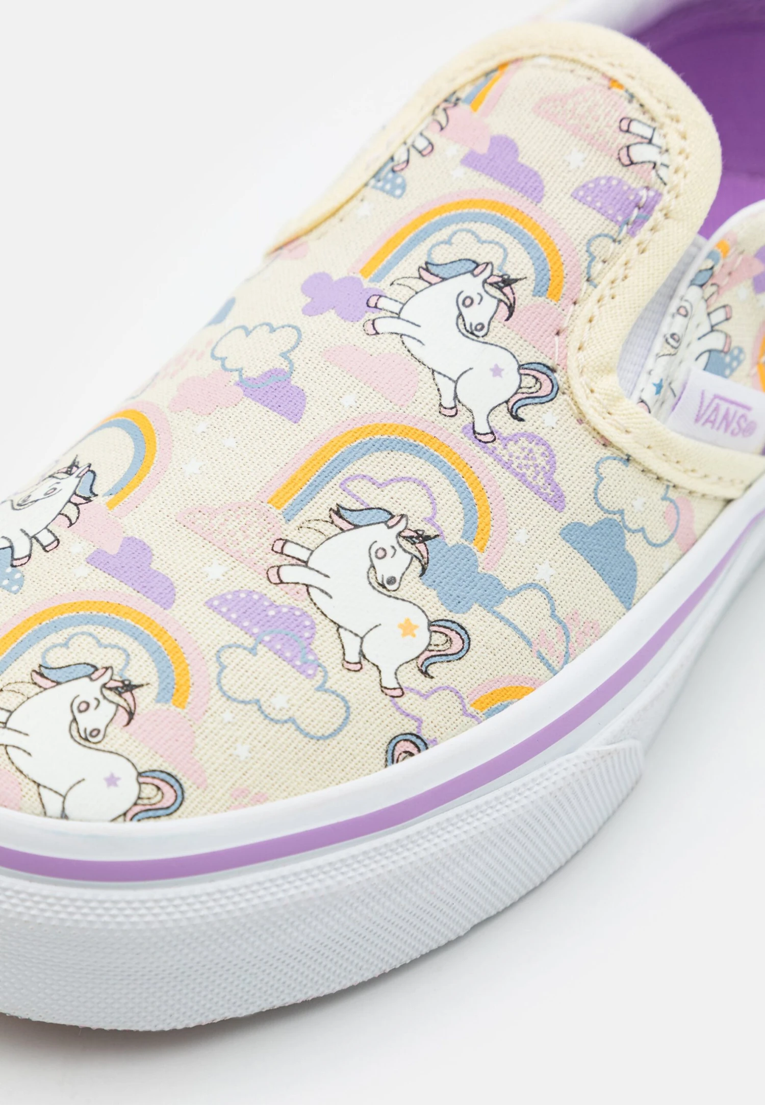 Vans Classic Unisex - Slip-Ons - White 6 Vans Classic Unisex - Slip-Ons - White - Image 6