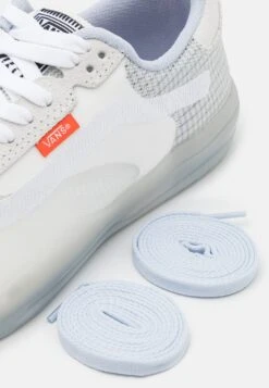 Vans Evdnt Ultimatewaffle Unisex - Trainers - Static Blanc De Blanc -Shoe Zone Store 1470e27badcf48fc8e872afe51aefac9