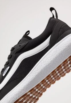 Vans Ua Ultrarange Exo - Trainers 13 Vans Ua Ultrarange Exo - Trainers -Shoe Zone Store 18f3a649a6474f39bf1835857ee7b760