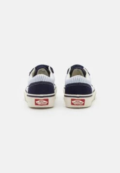 Vans Old Skool Unisex - Trainers - Peacoat 8 Vans Old Skool Unisex - Trainers - Peacoat -Shoe Zone Store 1974b38aa0ad4c5f997b220f14dda64e