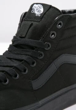 Vans Ua Sk8-Hi - High-Top Trainers -Shoe Zone Store 1a641ed52290406b8bfda451f23f358b