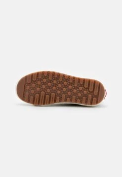 Vans Sk8 Hi Mte 1 Unisex - High-Top Trainers -Shoe Zone Store 2552ee9a7acb4713863388e0fdd11ca4