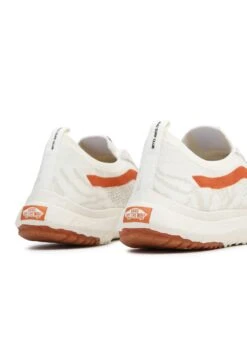 Vans Ua Ultrarange Vr3 - Trainers - White -Shoe Zone Store 270849a943f848f09a9c503b0d85a609