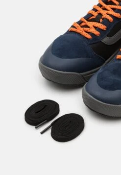 Vans Ultrarange Exo Mte-1 Unisex - Trainers - Dress Blues/Black -Shoe Zone Store 2853e9cccd3f42adba0fa773ff15628d