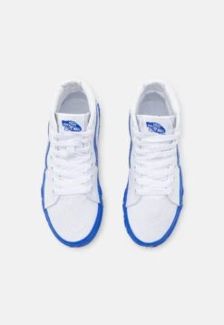 Vans Sk8-Hi Unisex - High-Top Trainers - True White -Shoe Zone Store 286ea73ea1b5407fb2ac67706cb023e2