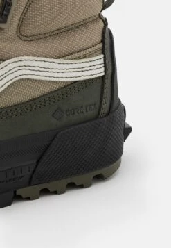 Vans Sk8 Hi Gore Tex Mte Unisex - High-Top Trainers - Covert Green/Black 11 Vans Sk8 Hi Gore Tex Mte Unisex - High-Top Trainers - Covert Green/Black -Shoe Zone Store 2e0f6e1fa82847609340f4b57935cada