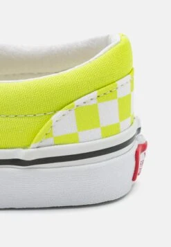 Vans Classic Slip-On Unisex - Trainers - Color Theory Evening Primrose 11 Vans Classic Slip-On Unisex - Trainers - Color Theory Evening Primrose -Shoe Zone Store 31f466d4ba4d47b9826871f64c580b16