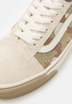 Vans Old Skool Unisex - Trainers - Black/Marshmallow 11 Vans Old Skool Unisex - Trainers - Black/Marshmallow -Shoe Zone Store 3967f91119f64280875ca604cad2d9dd