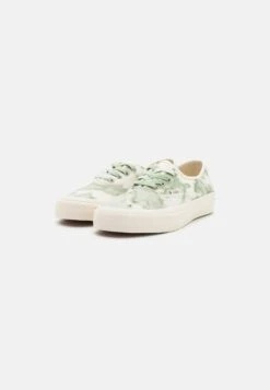 Vans Authentic Convert Vr3 - Trainers - Green -Shoe Zone Store 40c748cb37214aa799f843d8f51ec5da