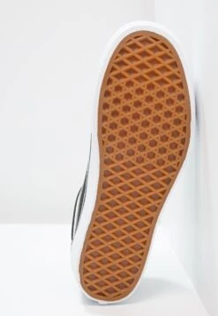 Vans Ua Old Skool Platform - Trainers - Black/White 16 Vans Ua Old Skool Platform - Trainers - Black/White -Shoe Zone Store 40e5281e0b244a4dbd3e0eaa976ea74a