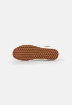 Vans Classic Slip On Unisex - Slip-Ons - Geo Trek Olive 10 Vans Classic Slip On Unisex - Slip-Ons - Geo Trek Olive -Shoe Zone Store 41dbfe5bd9dc44d38cb38a37e2927b1d
