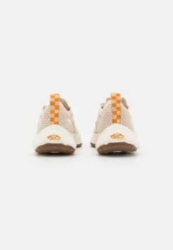 Vans Ultrarange Vr3 - Trainers - Vintage White 8 Vans Ultrarange Vr3 - Trainers - Vintage White -Shoe Zone Store 4279506c46744d7ca1db0e379653c57d