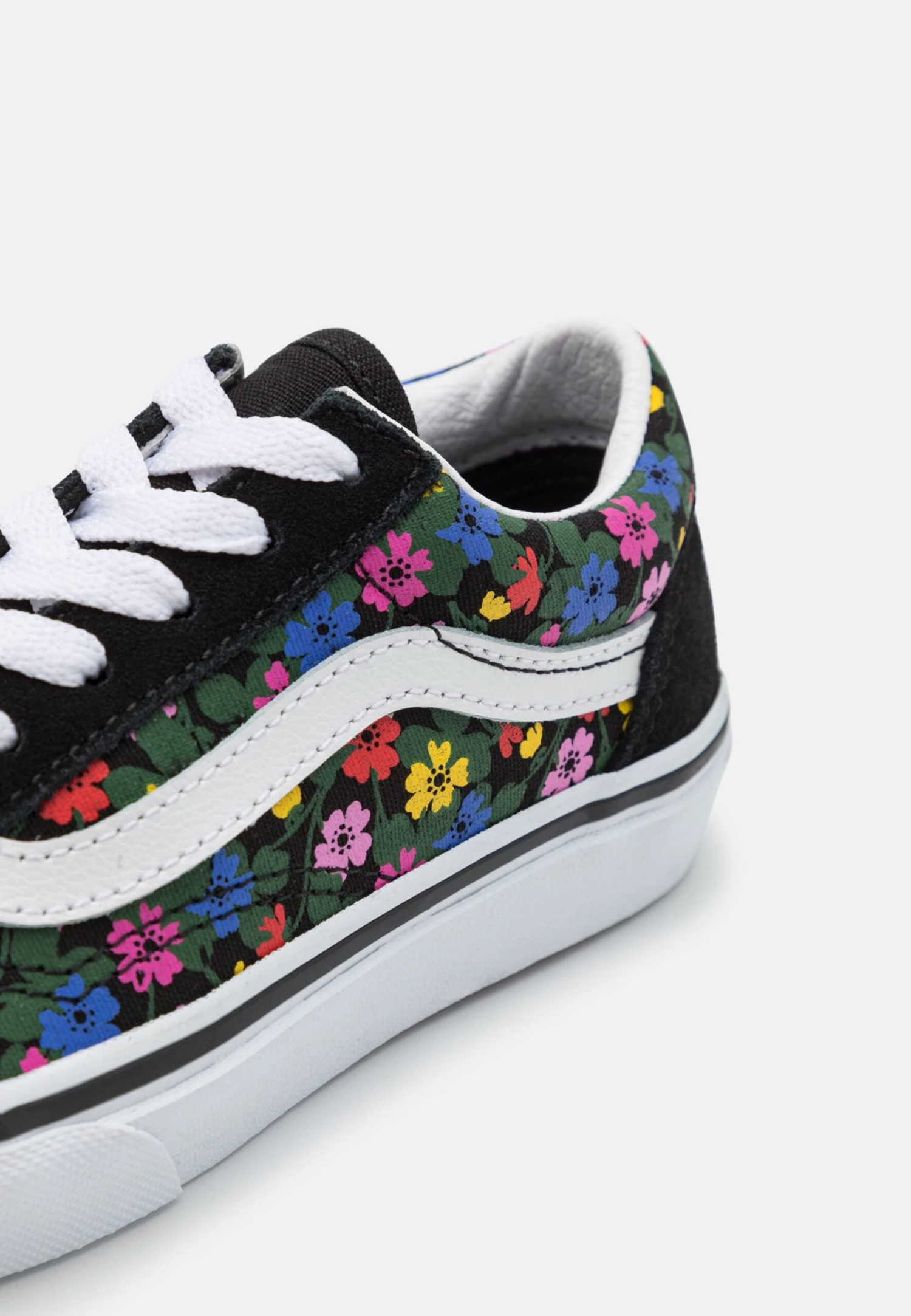 Vans Old Skool- Trainers - Floral Black/White 6 Vans Old Skool- Trainers - Floral Black/White - Image 6