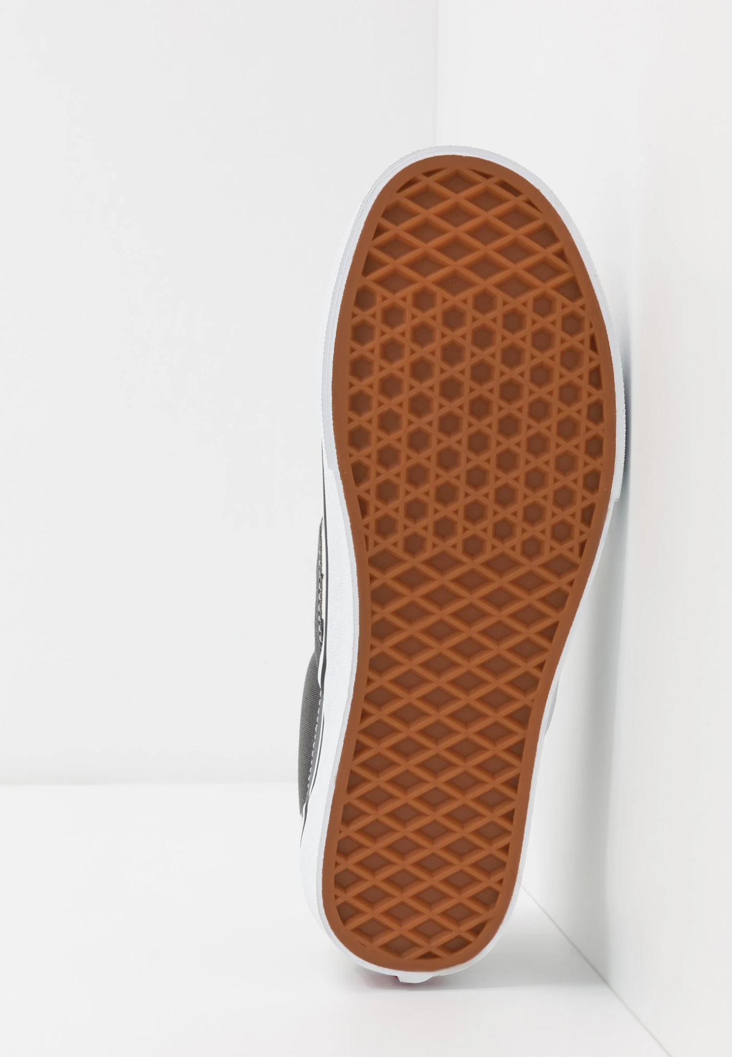 Vans Ua Classic Slip-On Unisex - Slip-Ons - Pewter/True White 5 Vans Ua Classic Slip-On Unisex - Slip-Ons - Pewter/True White - Image 5