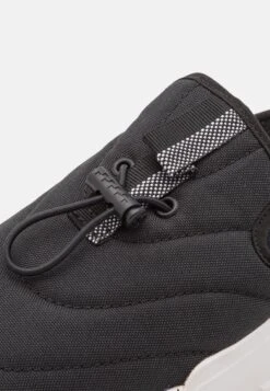 Vans Coast Mule Unisex - Mules - Black -Shoe Zone Store 526460f7eb3c4bb88253575a35f8b7e0