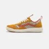 Vans Ultrarange Exo Se Unisex- Trainers - Pumpkin Spice/Antique White
