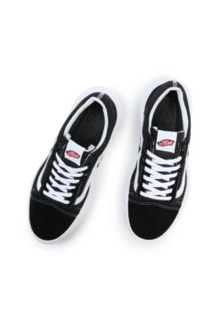 Vans Ua Old Skool Overt Cc - Trainers - Black 7 Vans Ua Old Skool Overt Cc - Trainers - Black -Shoe Zone Store 5422a7826985474abe8017932c2a3d52