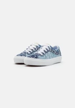 Vans Bold Ni Unisex - Trainers - Multi-Coloured/True White 11 Vans Bold Ni Unisex - Trainers - Multi-Coloured/True White -Shoe Zone Store 593493a97dbf4bf68fe11c7ae859b470