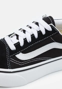 Vans Old Skool Platform Unisex - Trainers - Black/True White -Shoe Zone Store 5a19854d713c41d8b4877c6603c2a8c4