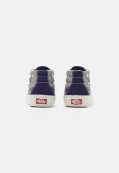 Vans Jn Sk8 Mid Unisex - Trainers - Navy -Shoe Zone Store 5d07f935ca1e4f2798c2b717d4adaa45