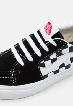 Vans Sk8-Low Unisex - Trainers -Shoe Zone Store 5e5a42d472f64c0a9e27f717b411ec4a