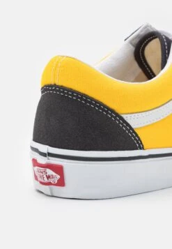 Vans Old Skool Unisex - Trainers - Raven/Freesia 11 Vans Old Skool Unisex - Trainers - Raven/Freesia -Shoe Zone Store 6647665913024b6bb815f27d9822b8ff