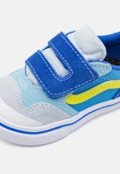 Vans Comfycush New Skool Unisex - Trainers - Color Block Blue/Multi-Coloured -Shoe Zone Store 69472d9e18684609aa35f95683646c25