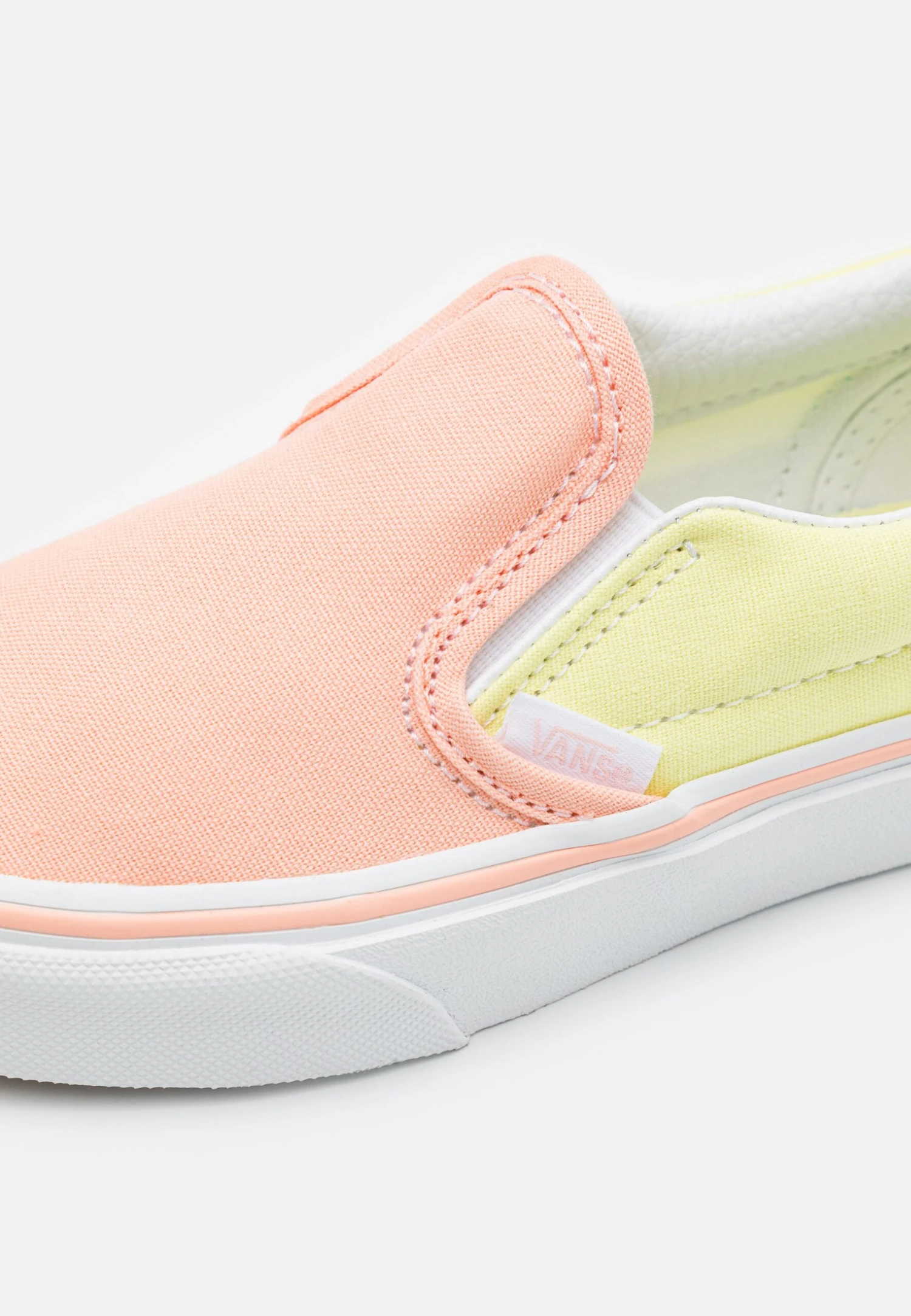 Vans Classic Slip-On Unisex - Trainers - Pastel/Multi-Coloured/White 6 Vans Classic Slip-On Unisex - Trainers - Pastel/Multi-Coloured/White - Image 6