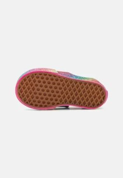Vans Slip-On - Slip-Ons - Multi-Coloured -Shoe Zone Store 728619fb967548f0996e284ca0f3ce74