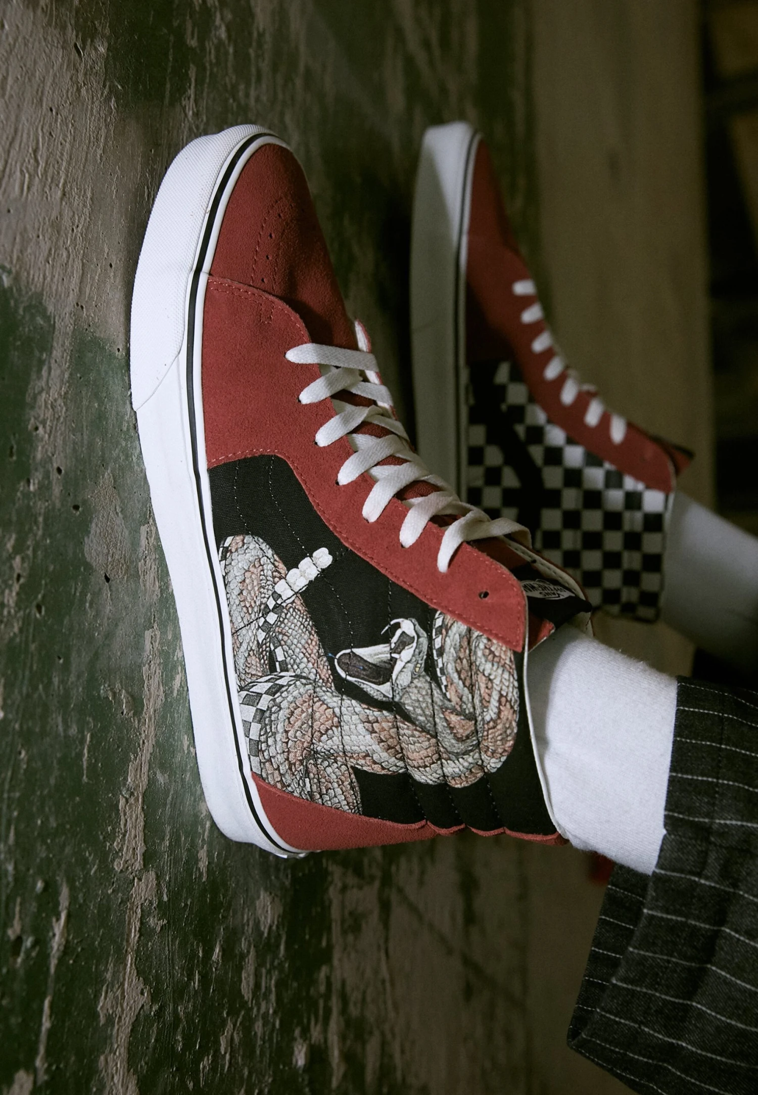 Vans Sk8 Hi Unisex - High-Top Trainers - Chili Oil 2 Vans Sk8 Hi Unisex - High-Top Trainers - Chili Oil - Image 2