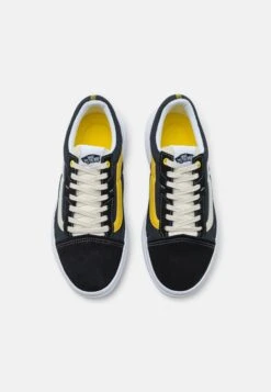 Vans Ua Old Skool Overt Cc - Trainers -Shoe Zone Store 746ce4df66f9465aa58036accca1b06d