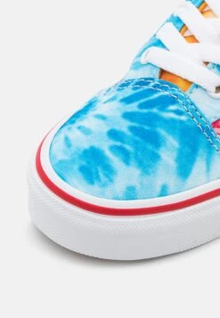 Vans Old Skool- Trainers - Multi-Coloured/True White -Shoe Zone Store 78195e523b4544a28a40a2547fc05d50