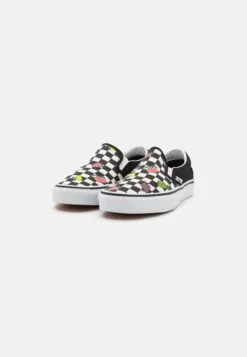 Vans Classic Slip On - Trainers 8 Vans Classic Slip On - Trainers -Shoe Zone Store 78c3895b557e48c2860e9c0dd08286ad