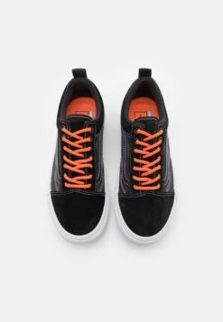 Vans Old Skool Mte-1 Unisex - Trainers - Black/Asphalt 9 Vans Old Skool Mte-1 Unisex - Trainers - Black/Asphalt -Shoe Zone Store 79c938a94b984b8a83a7b8aa589f2e3a
