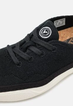 Vans Circle Vee Unisex - Trainers - Black/Marshmallow -Shoe Zone Store 79cb78f7b9ce439bb81c5b3c6511a421