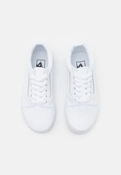 Vans Uy Old Skool - Trainers - True White -Shoe Zone Store 804e8f8454eb40c0bbdcf43d23dbeb85