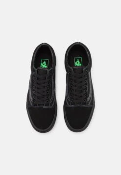 Vans Old Skool Unisex - Trainers - Blackout 11 Vans Old Skool Unisex - Trainers - Blackout -Shoe Zone Store 893f87495d0c4739960ef38453db77e4