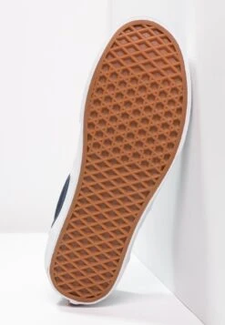 Vans Ua Era - Trainers - Navy -Shoe Zone Store 8f652e42422348aca04fbf71850b5d73