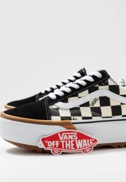 Vans Old Skool Stacked - Trainers -Shoe Zone Store 9e97d2849b474379b2ded524e64cce99
