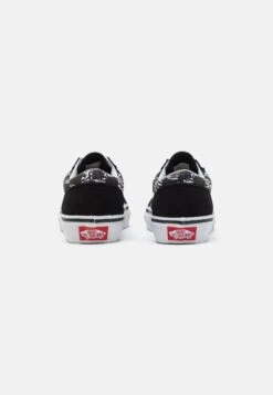 Vans Old Skool- Trainers - Black -Shoe Zone Store a14459b47c33493f8d7cf69e346508c6