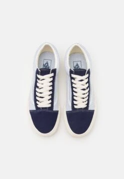 Vans Ua Old Skool Unisex - Trainers - Peacoat -Shoe Zone Store aeb5b5fe19884f318847c40b6306b4f8