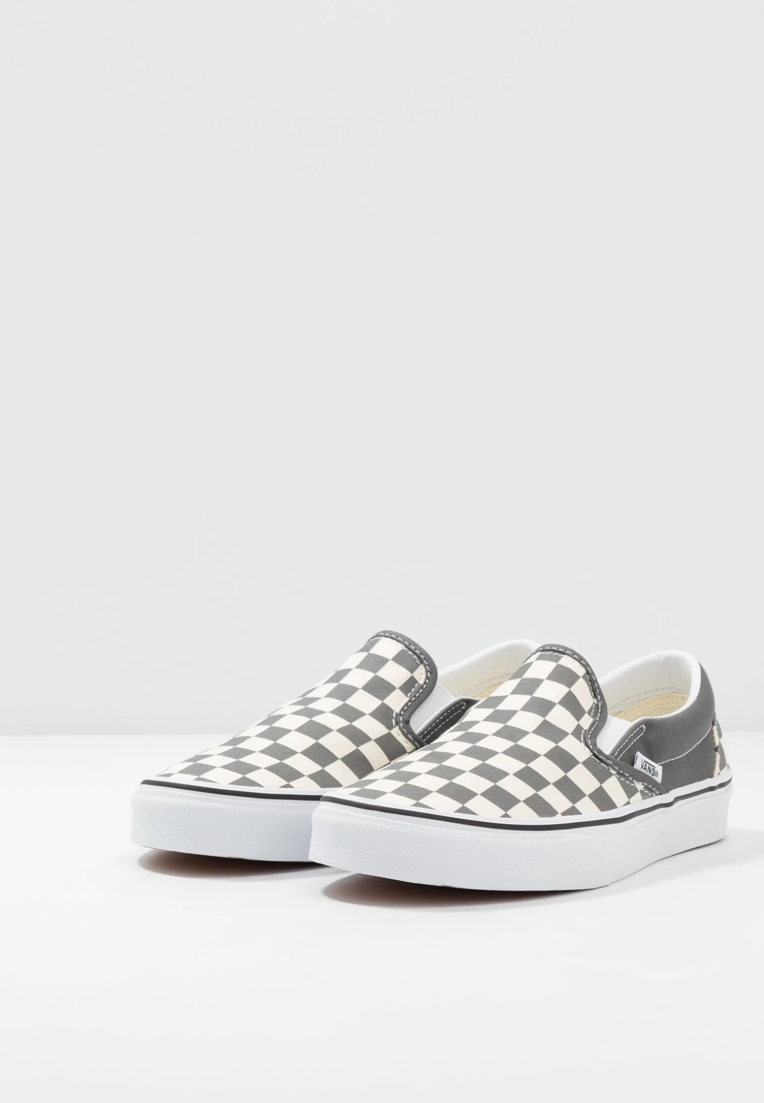Vans Ua Classic Slip-On Unisex - Slip-Ons - Pewter/True White 3 Vans Ua Classic Slip-On Unisex - Slip-Ons - Pewter/True White - Image 3