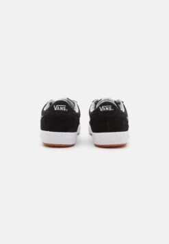 Vans CruzeUnisex - Trainers - Black/True White 8 Vans CruzeUnisex - Trainers - Black/True White -Shoe Zone Store b029ed96275e4a099d8360f48a4b03c1