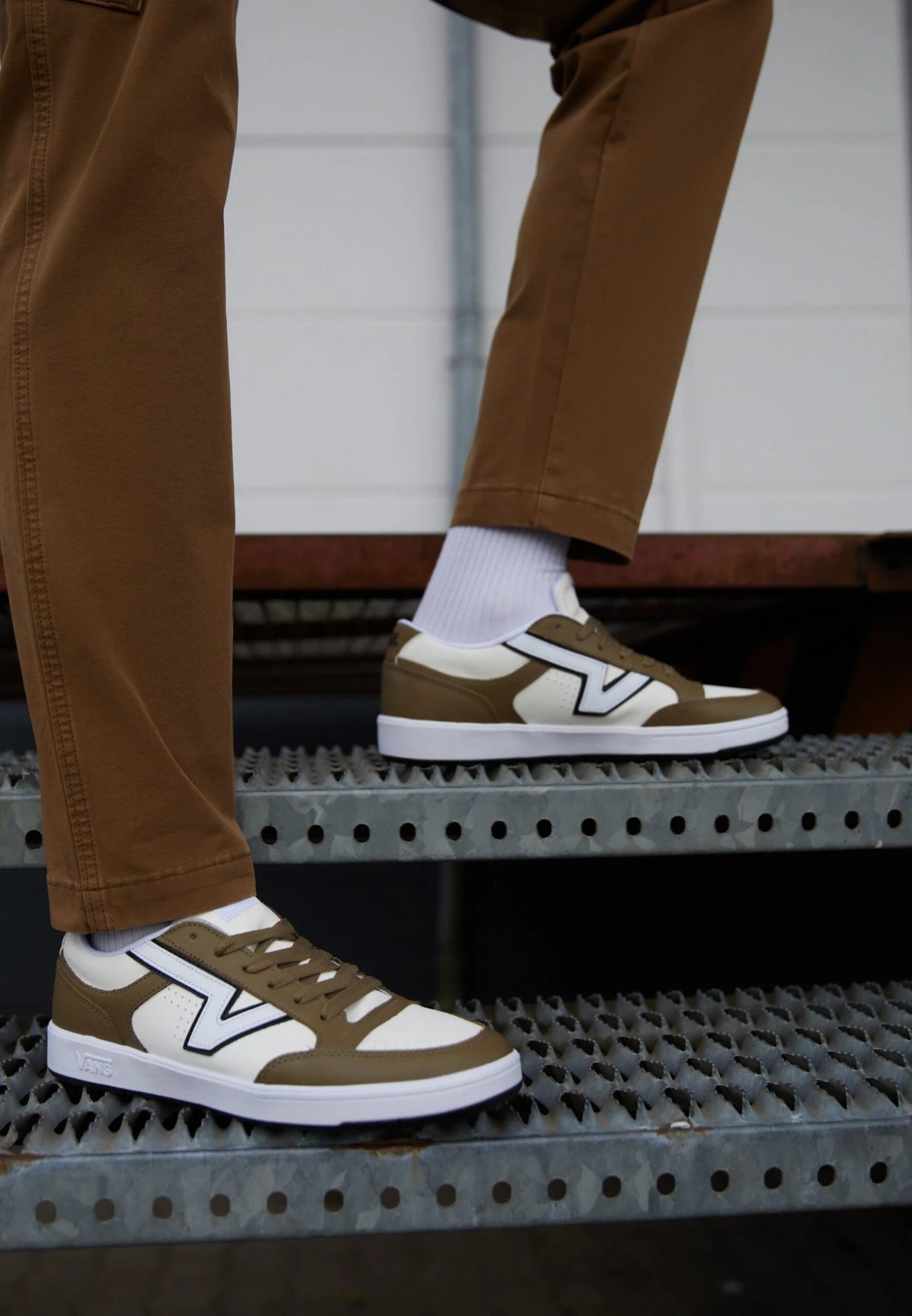 Vans Ua Lowland Cc - Trainers - Butternut/Marshmallow 2 Vans Ua Lowland Cc - Trainers - Butternut/Marshmallow - Image 2