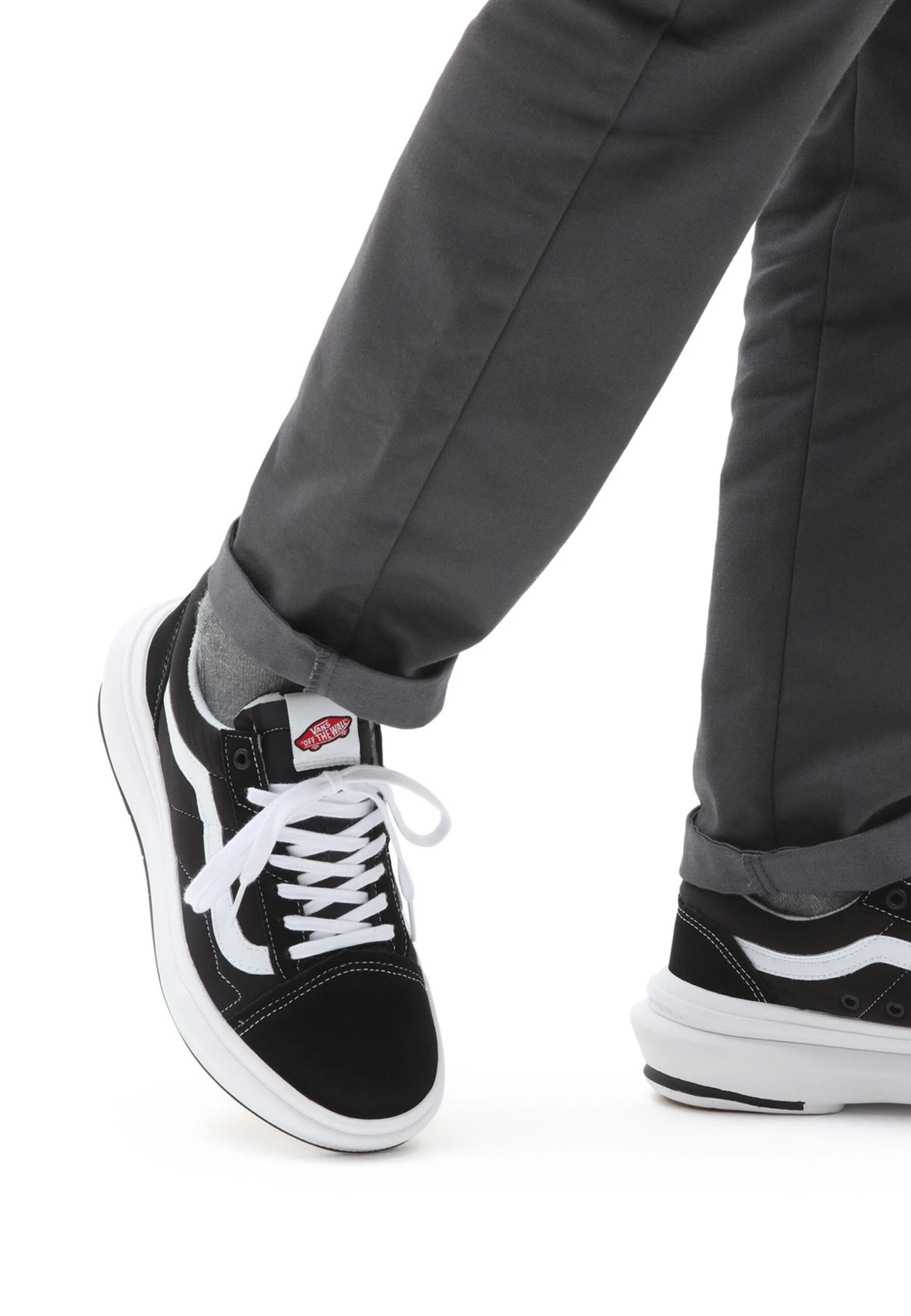 Vans Ua Old Skool Overt Cc - Trainers - Black 2 Vans Ua Old Skool Overt Cc - Trainers - Black - Image 2