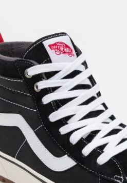 Vans Sk8 Hi Mte 1 Unisex - High-Top Trainers - Black/True White -Shoe Zone Store b3897f3018eb4f38b06134926648bd43