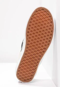 Vans Classic Slip-On - Slip-Ons -Shoe Zone Store b430001d4ea54795847131b610ff5d96