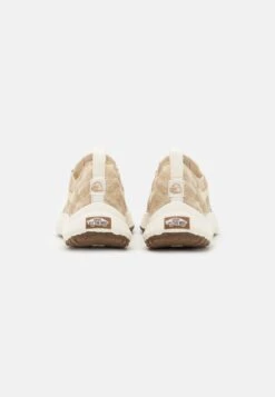 Vans Ultrarange Vr3 - Trainers - Sand/Off White -Shoe Zone Store b5e82e5e8fd342b48df831c5df304918