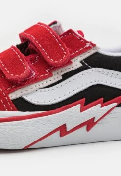Vans Old Skool Bolt Unisex - Trainers - Red/Black 11 Vans Old Skool Bolt Unisex - Trainers - Red/Black -Shoe Zone Store b61cf348d1564229a5cb79a750efdff2